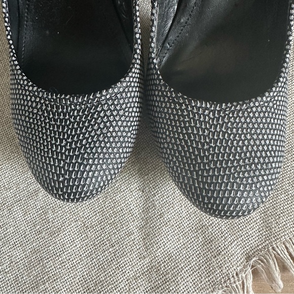 Calvin Klein Kendall Black Platform pumps Heels size 7 - Picture 10 of 12